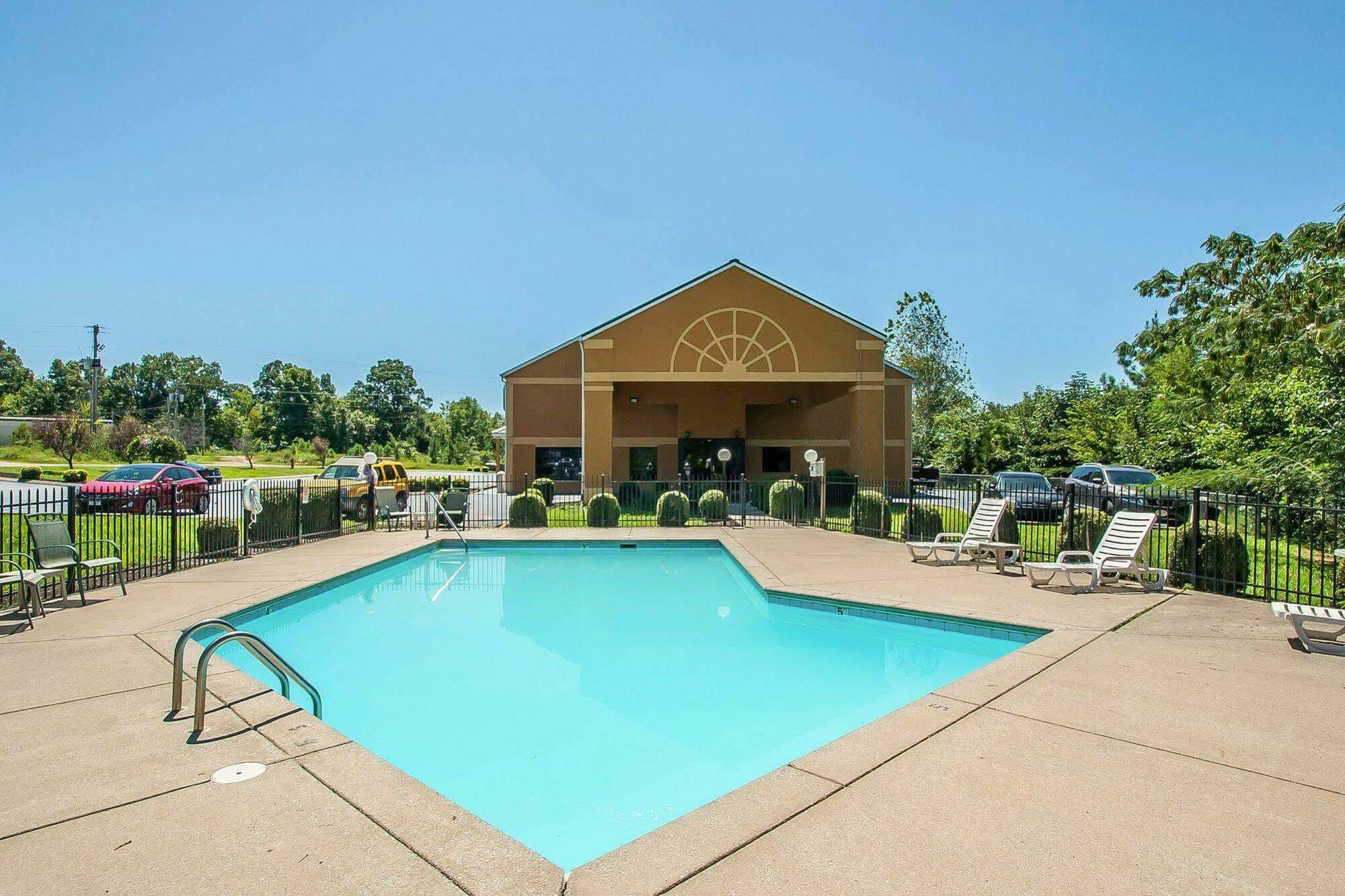 Econo Lodge Inn & Suites Centerville Exterior foto